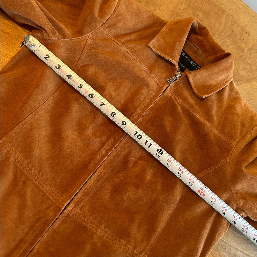 Women’s Vintage Bernardo Tan Suede leather Jacket. Size M - Picture 13 of 13